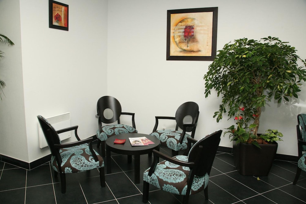 Nemea Home Suite Nancy Centre 34/48