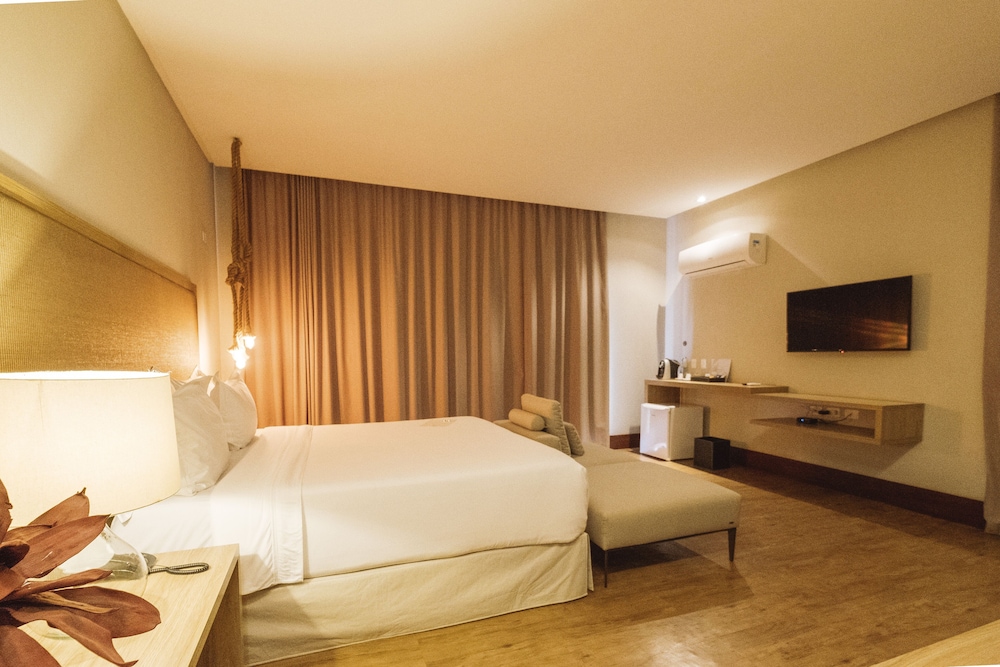 MASTER, DELUXE, APARTMENT