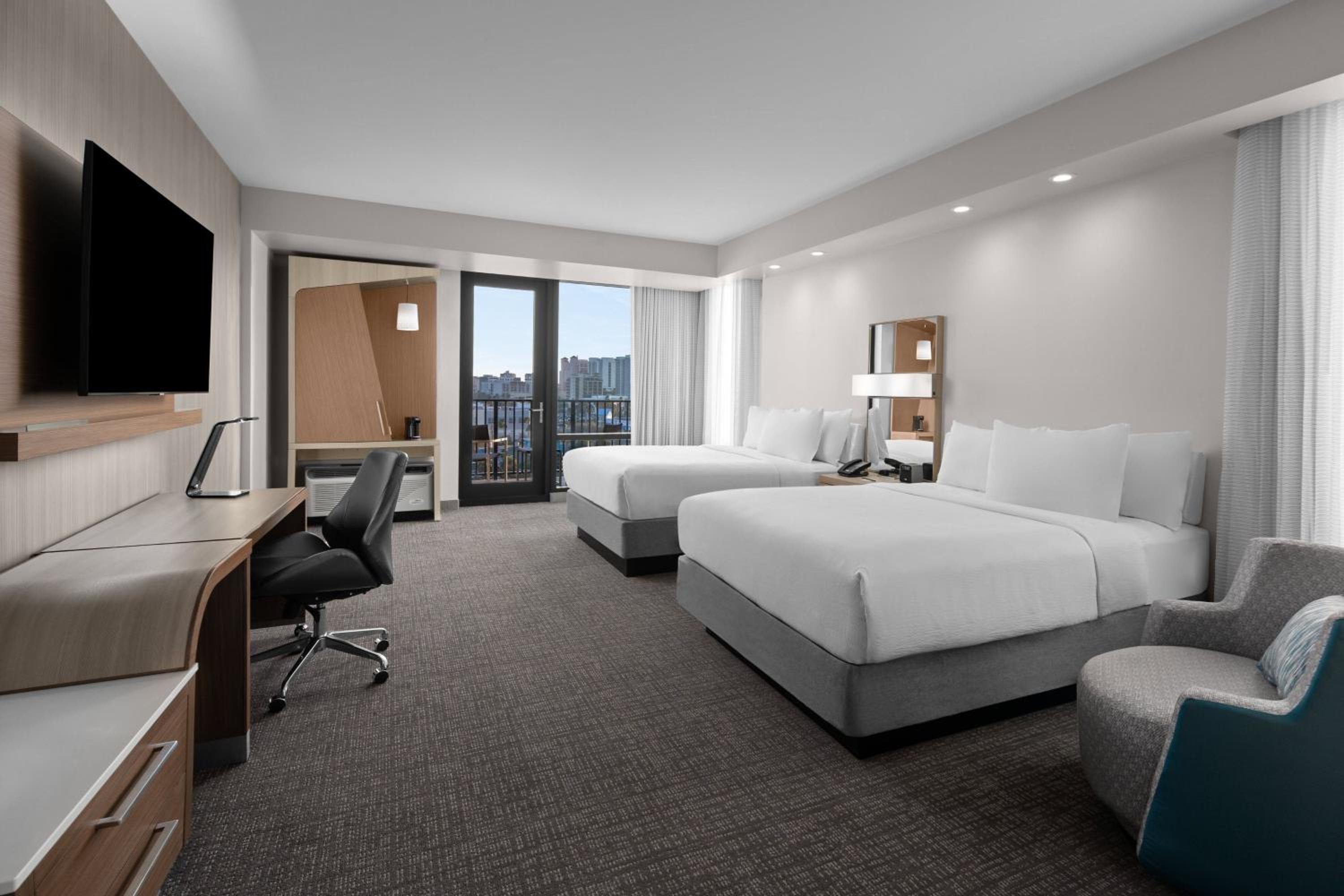 Room, 2 Queen Beds, Water View, Balcony, Accessible