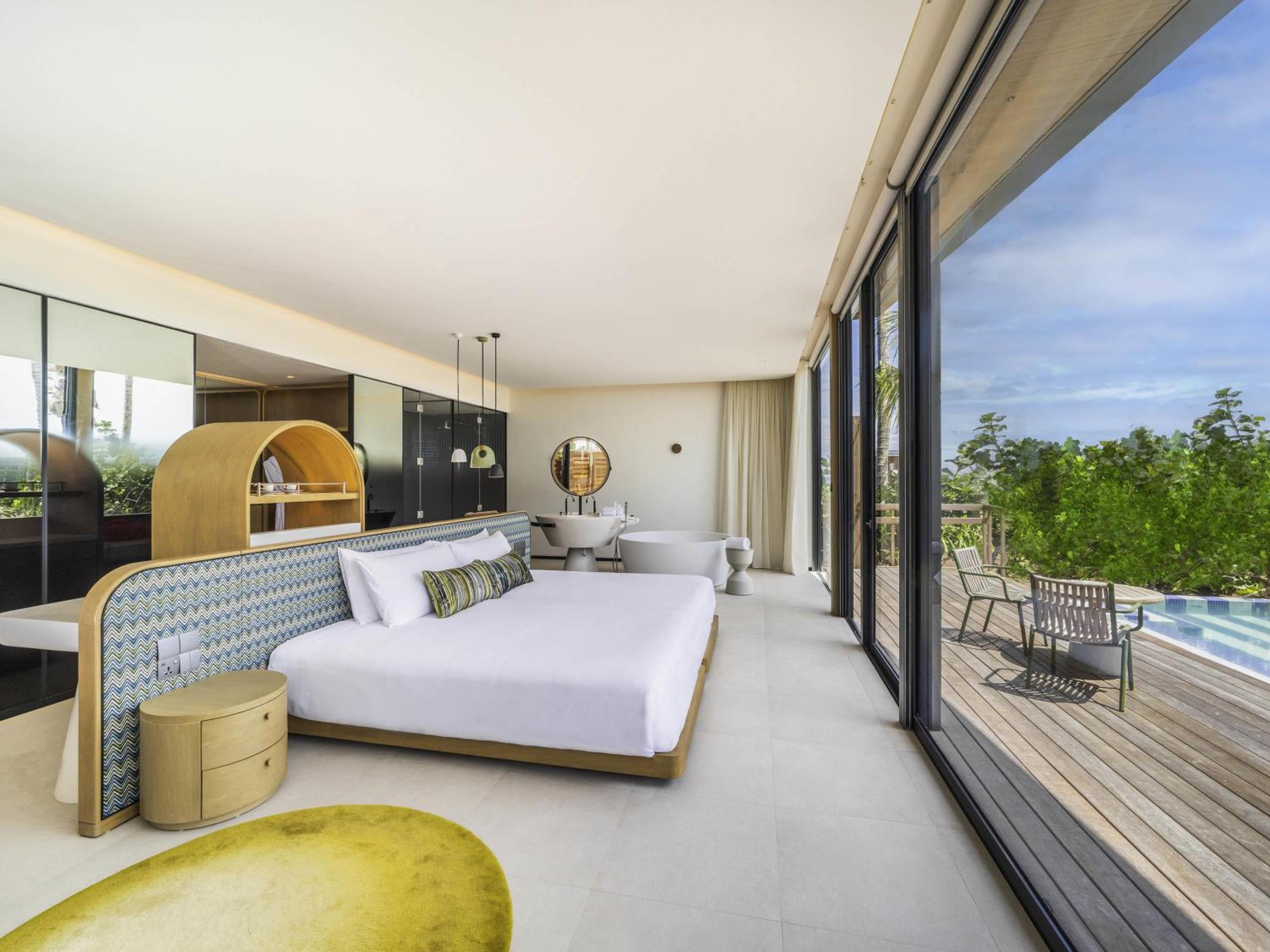 CAPSULE, BEACH POOL, FAMILY, VILLA