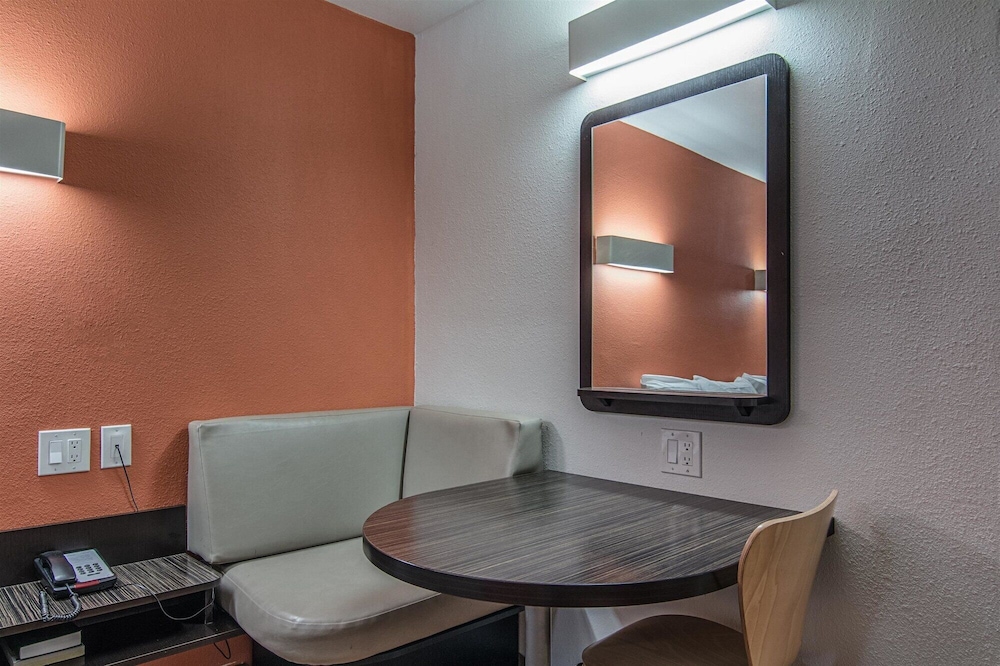 Motel6 Texarkana, AR 30/41