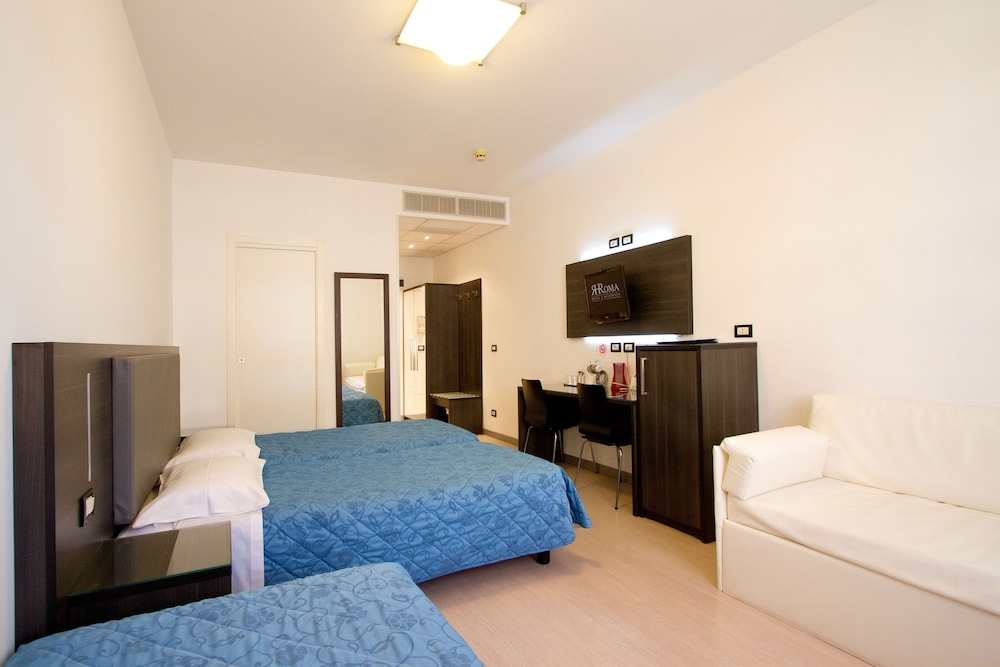 Roma Hotel 30/67