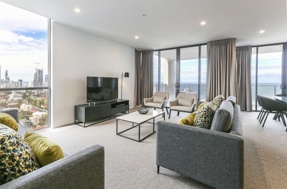 Qube Broadbeach 31/50
