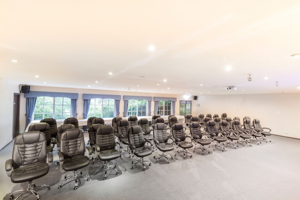 Eltham Gateway Hotel and Conference Centre 24/37