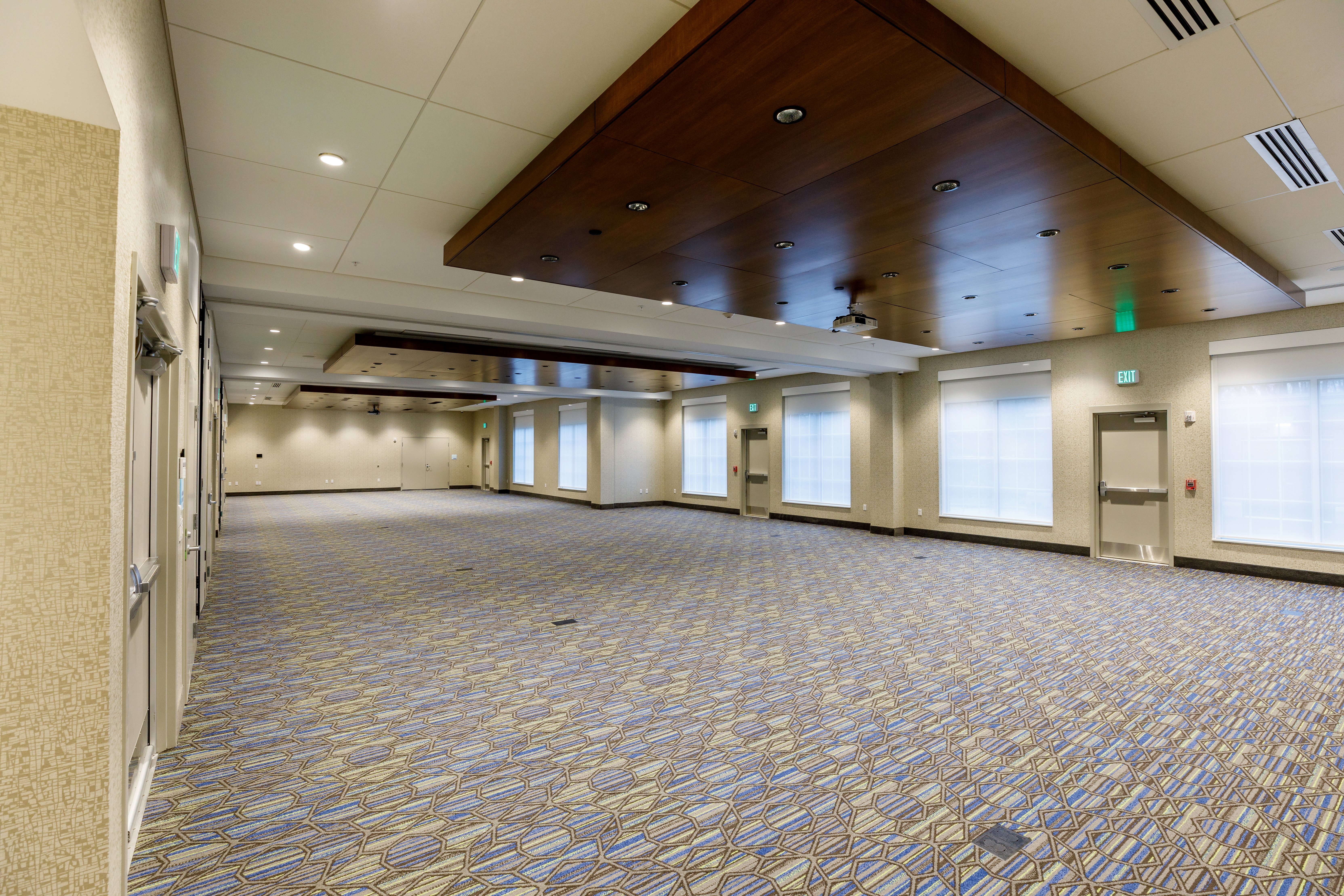Holiday Inn Express Suites Sturbridge 51/54