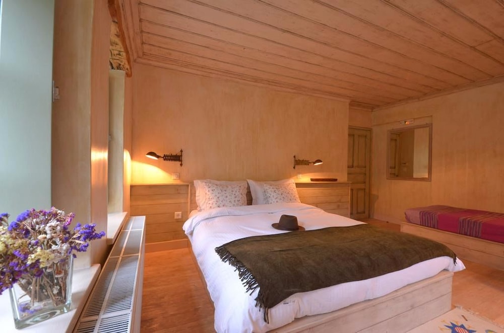Papaevangelou Hotel 17/66