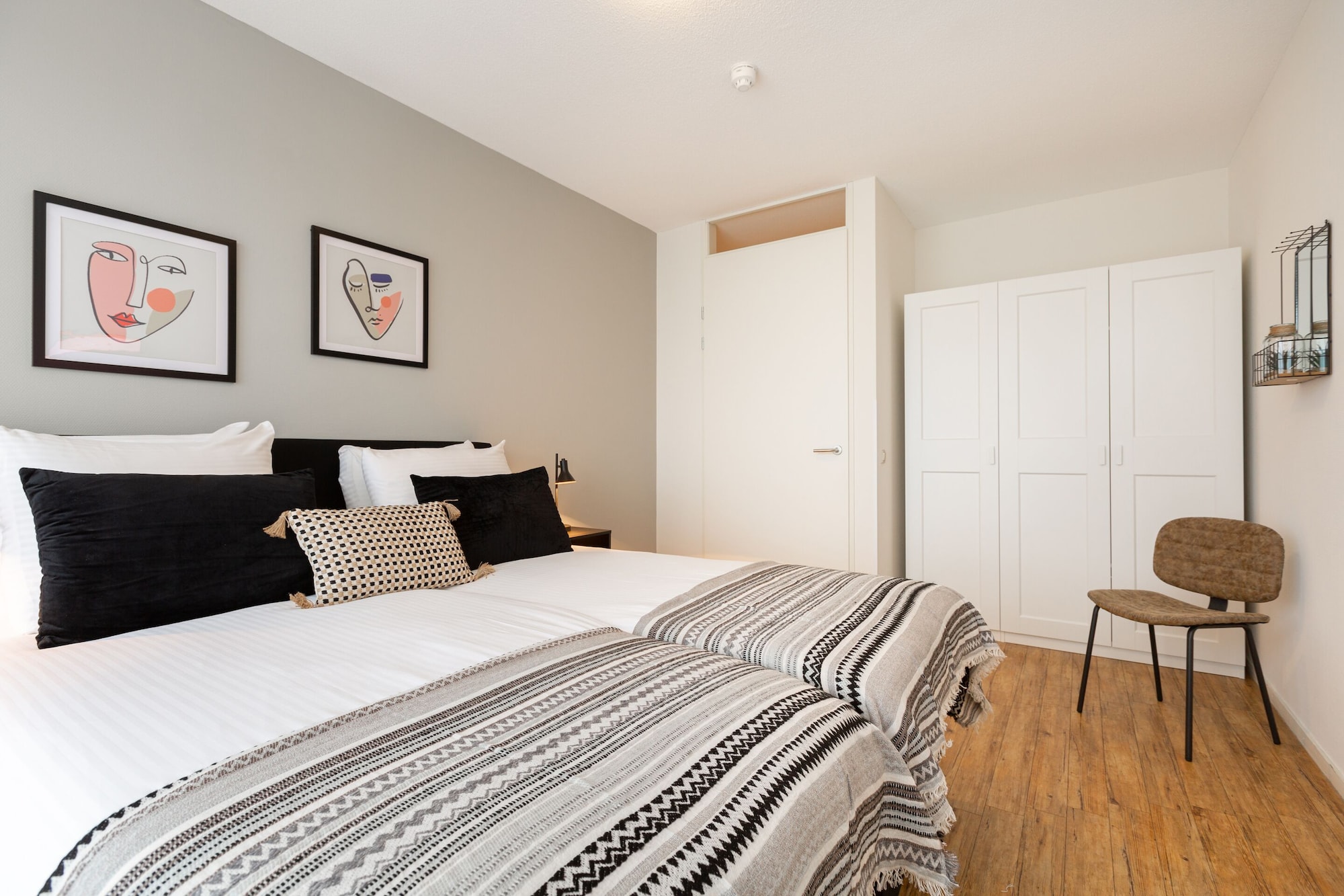 3 Bedrooms, Family, Apartment, 7 Beds