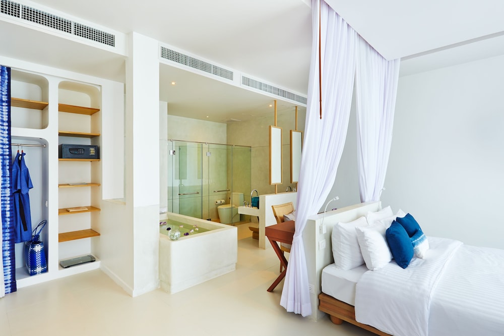 Bandara Pool Villas, Phuket (ex Bandara Villas Phuket) 60/80