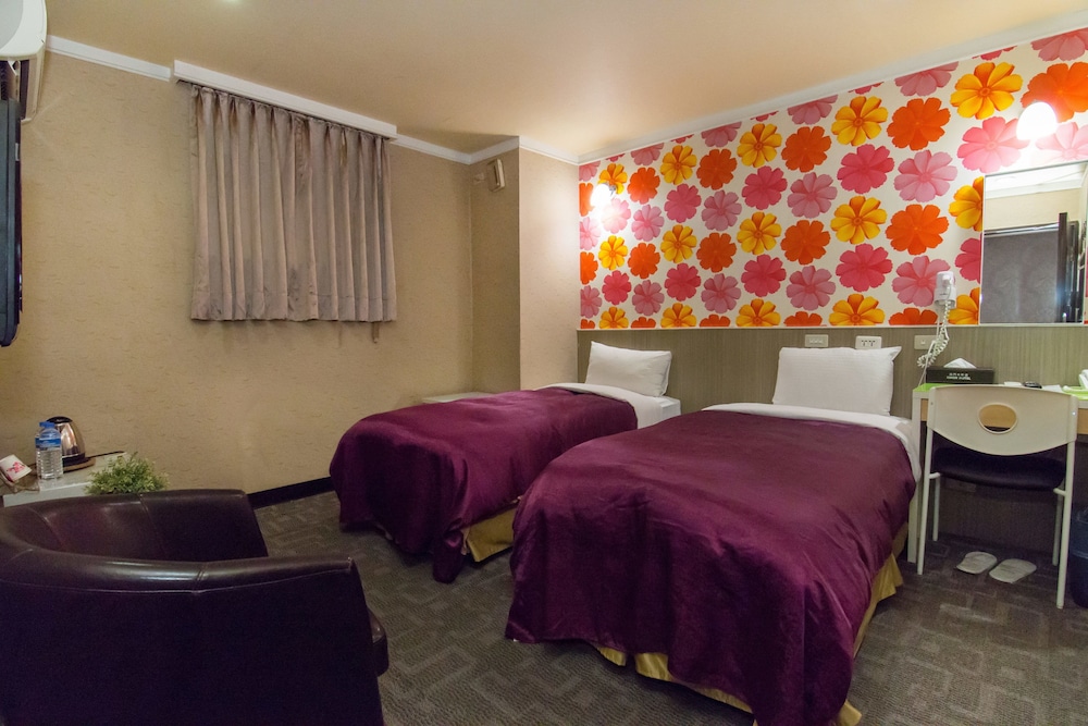 XIMEN HOTEL 61/70
