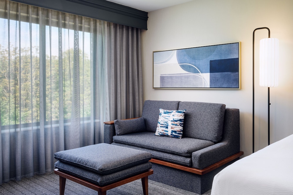 Courtyard by Marriott Kingston 27/50