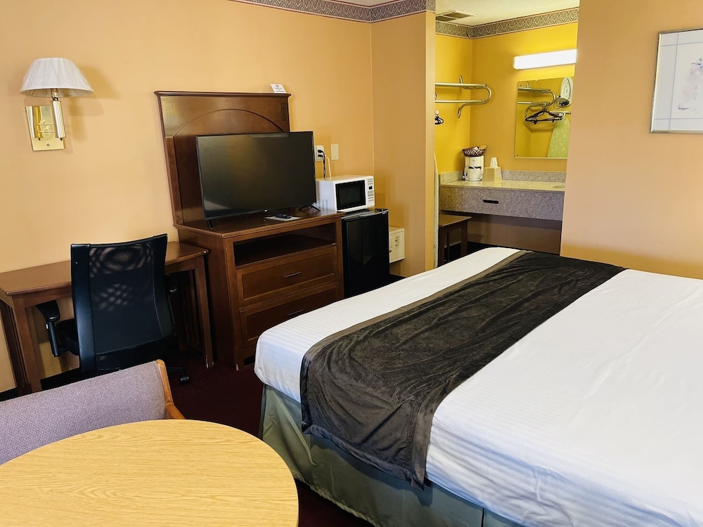 Rodeway Inn Augusta West - Fort Gordon 15/27