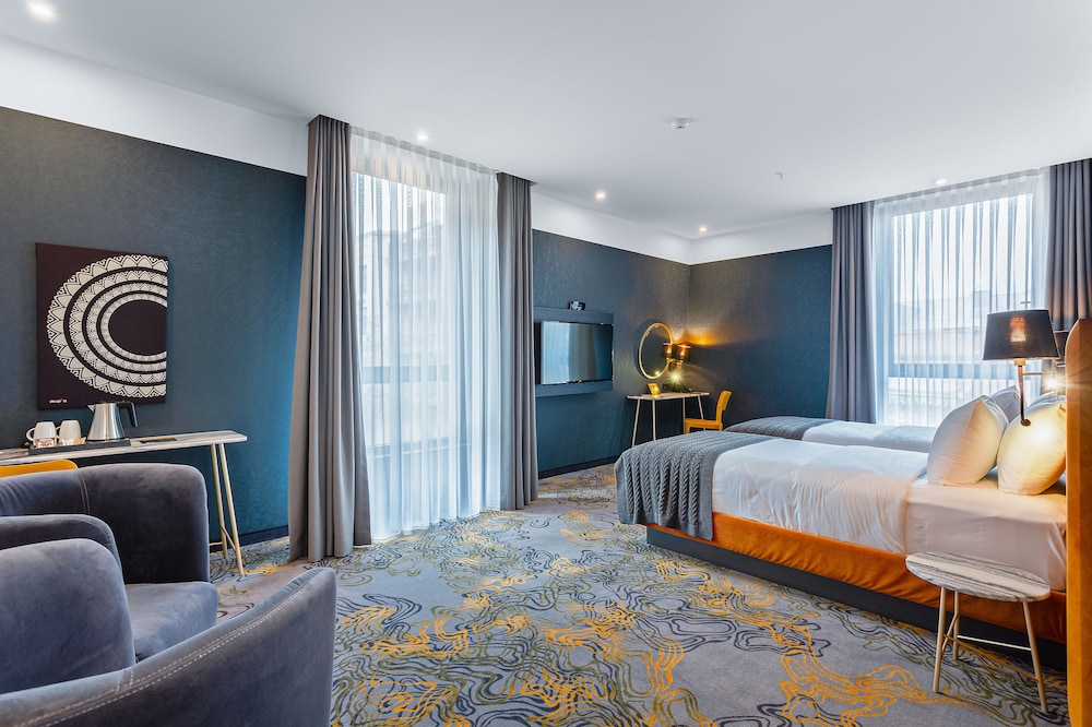 Taberne Boutique Hotel 33/65