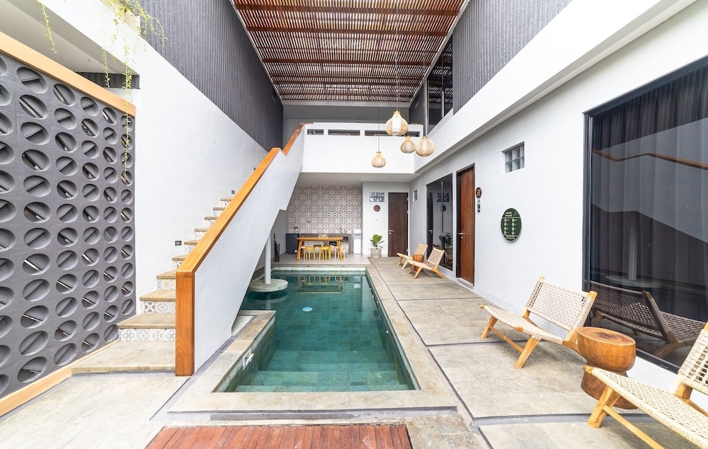 Padinis Villa & Coffee 54/77