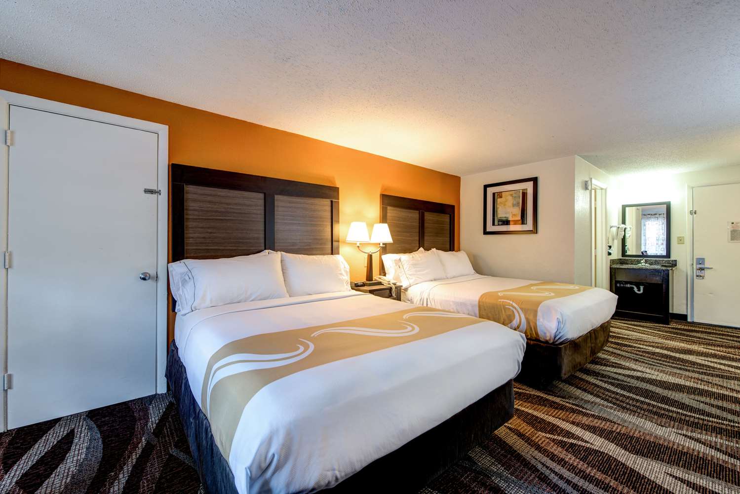 غرفة بسريرين كوين، Quality Inn Creekside - Downtown Gatlinburg 4/9