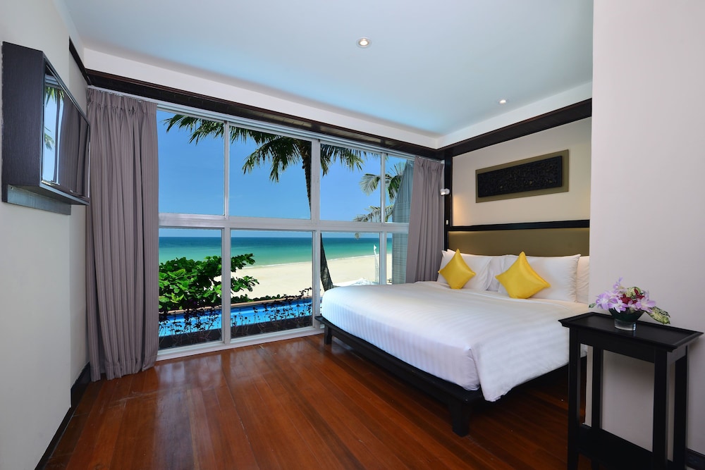 ANDAMAN WHITE BEACH RESORT 19/70
