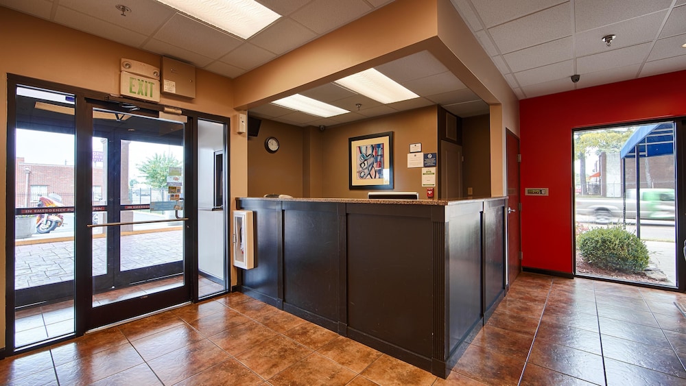 Best Western Plus Gen X Inn 4/30