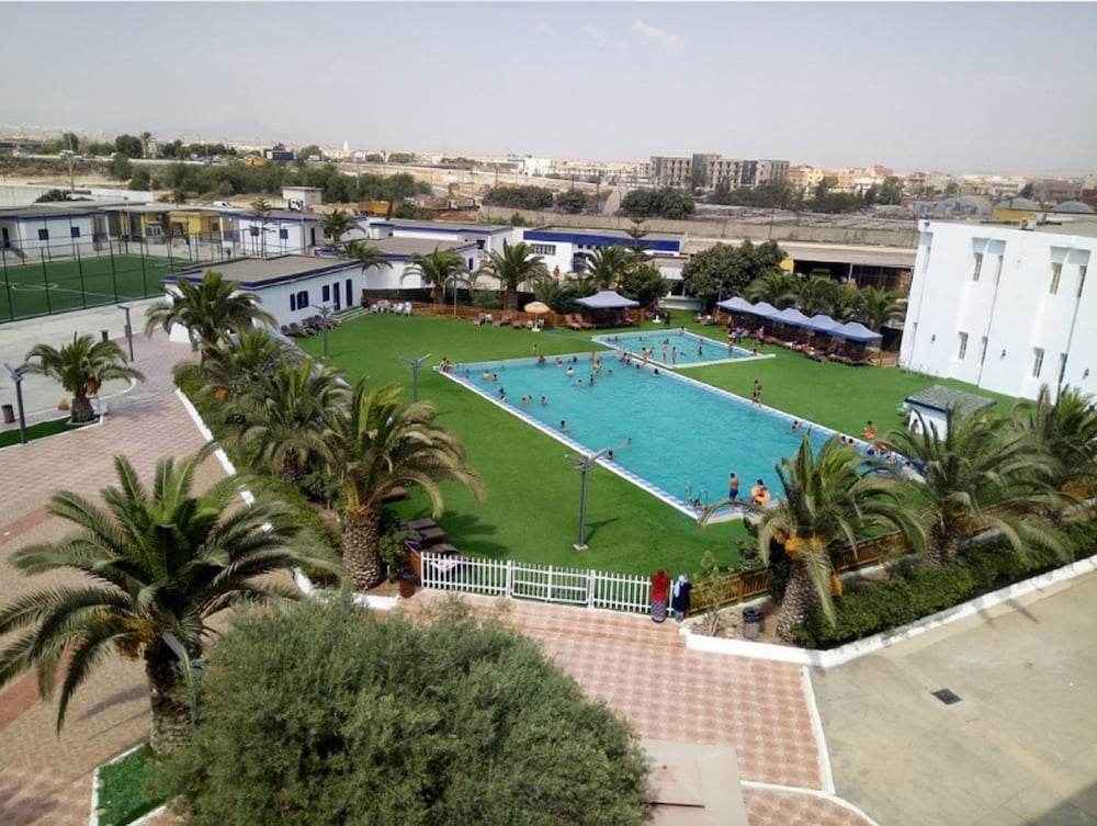 El Mouahidine 23/40