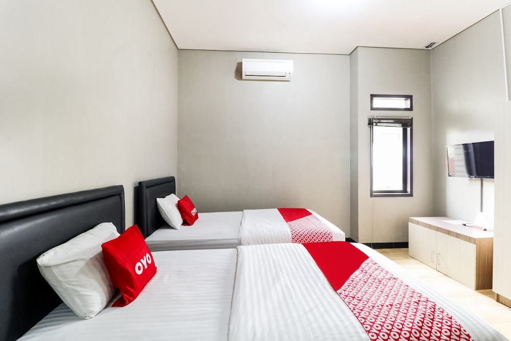 OYO 90026 Guest House Teras Waruga Syariah 1/22