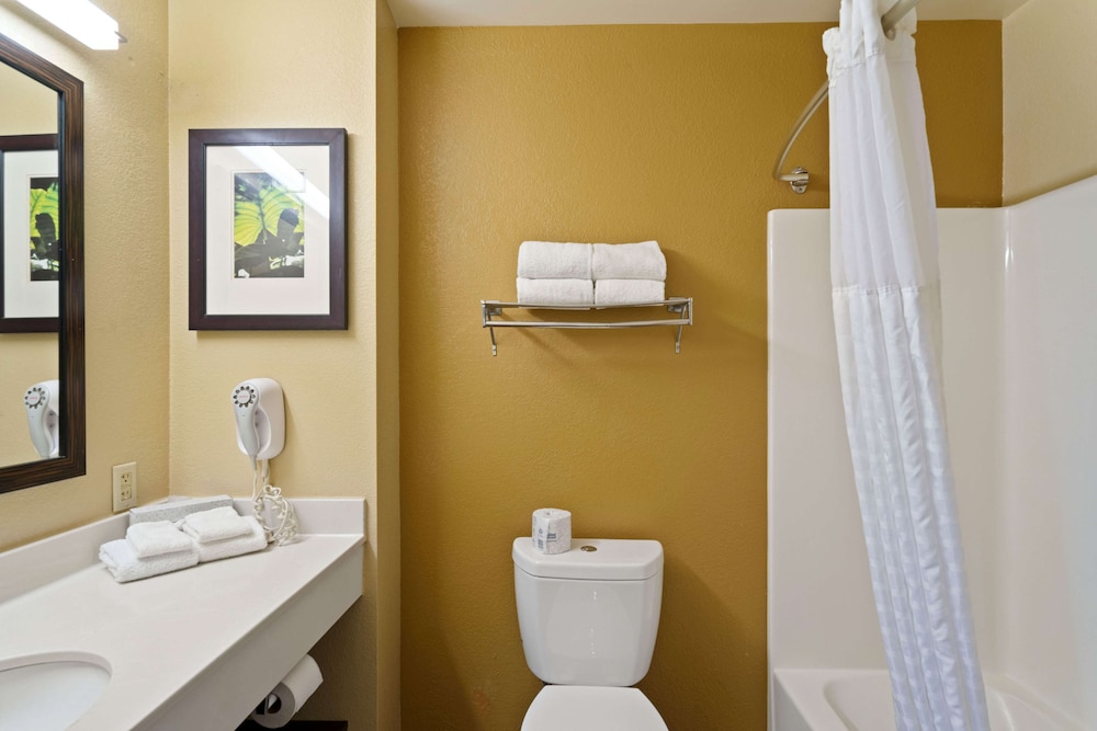 Extended Stay America Suites Washington DC Springfield 18/55