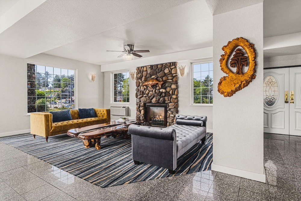 The Ashley Inn Suites 43/68