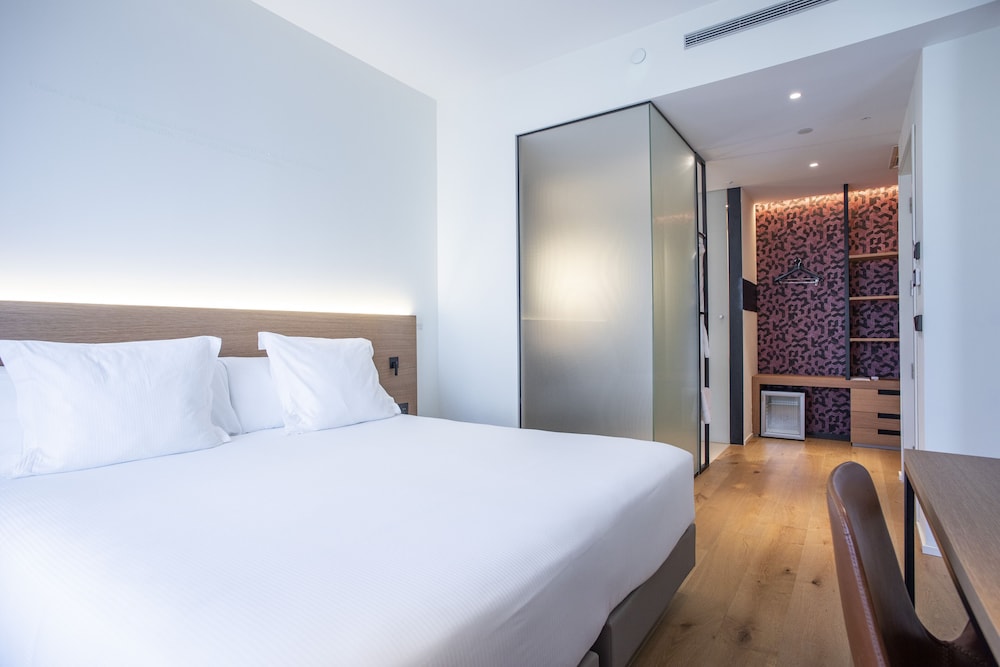 Paxton Barcelona 18/73