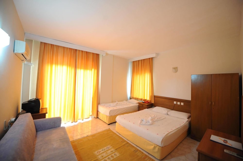 Saygili Beach Hotel 10/50
