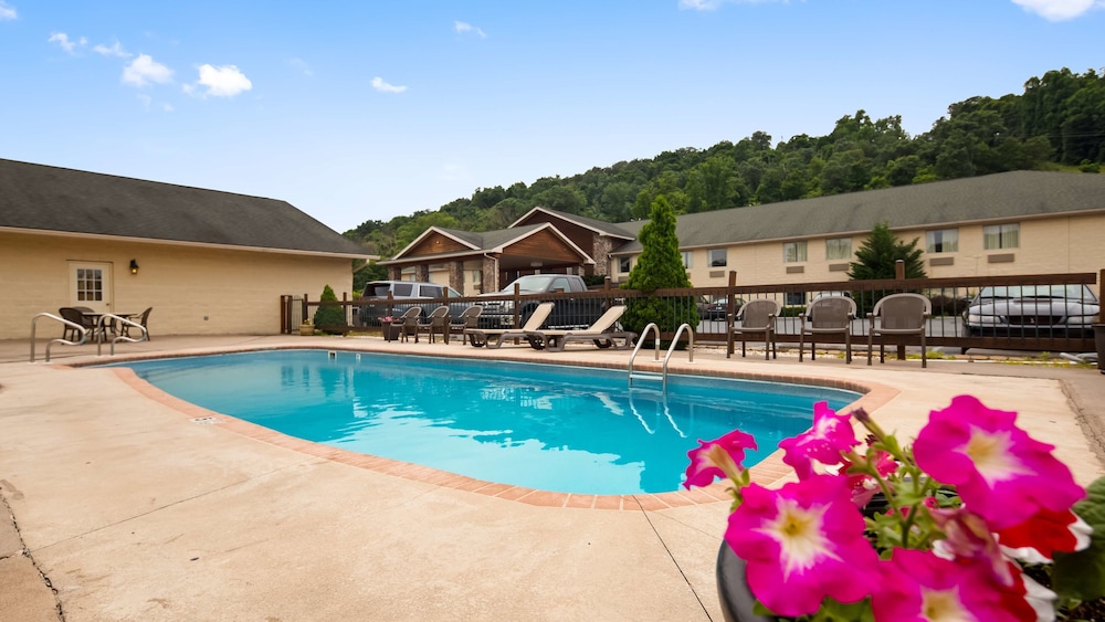 SureStay Plus by Best Western Berkeley Springs 5/38