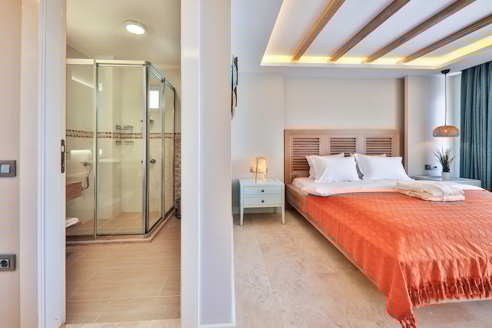 Kalkan Saray Suites Hotel 12/74