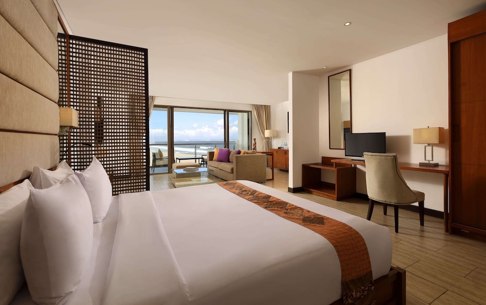 One Bedroom Suite with Ocean View