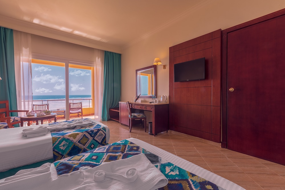 Malikia Resort Abu Dabbab 24/50