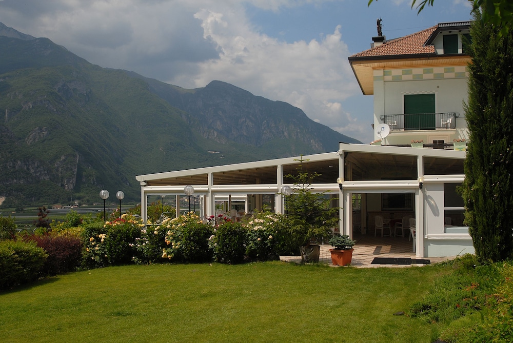 Hotel Karinhall 60/64