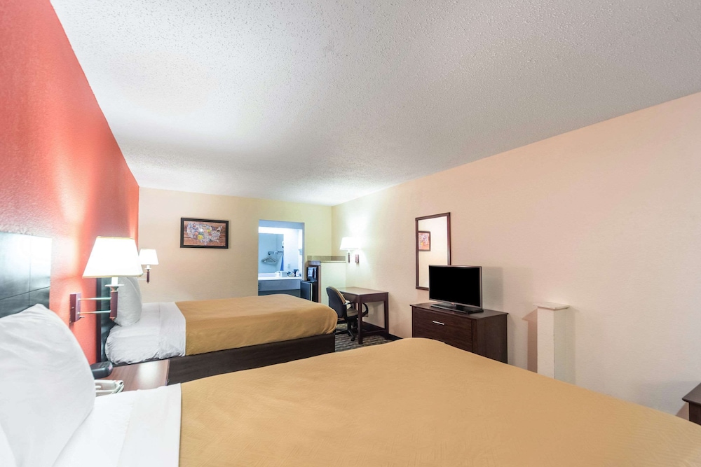 Econo Lodge Laurel, MS 20/31