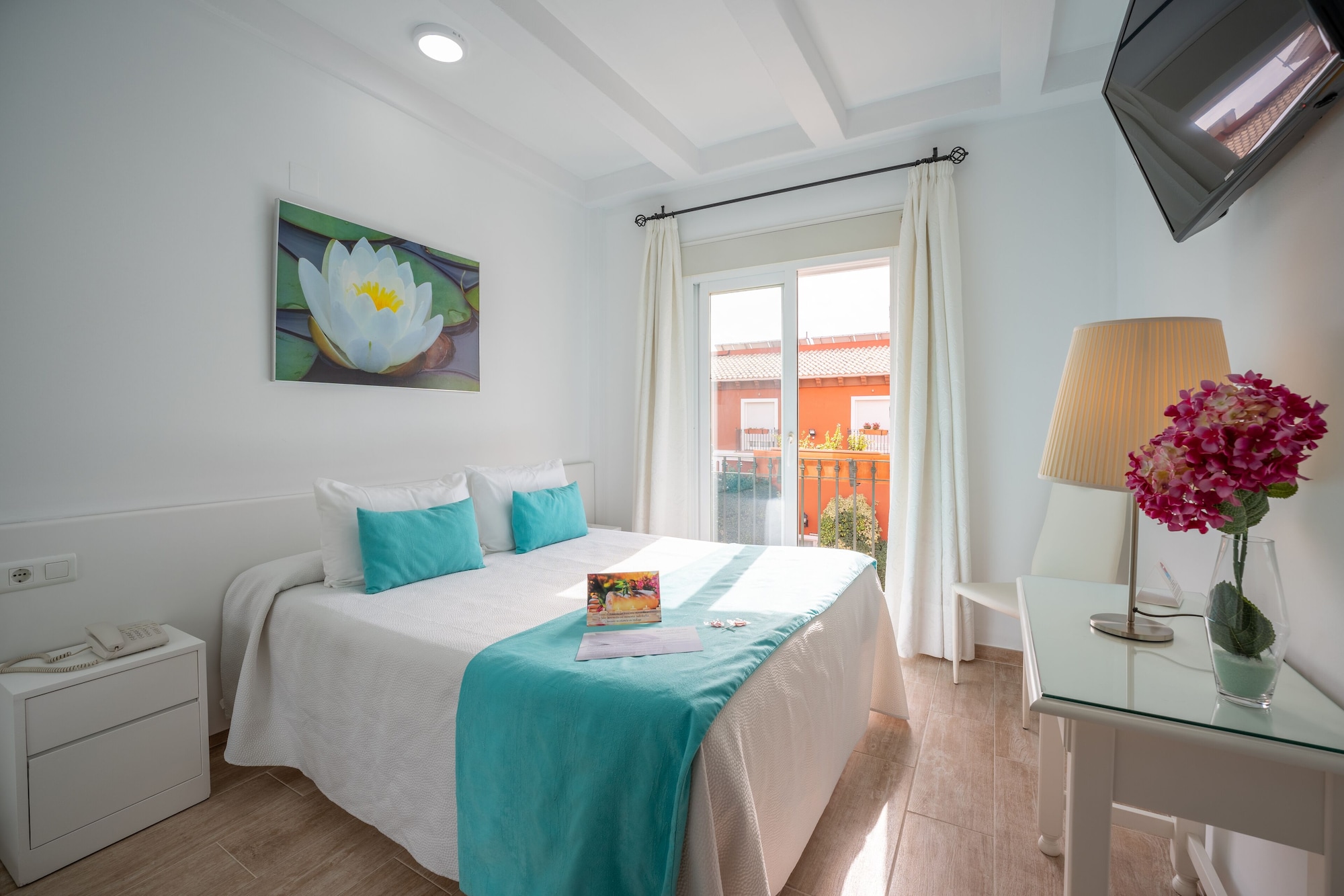 ROOM, DOUBLE BED, COURTYARD VIEW, BALCONY