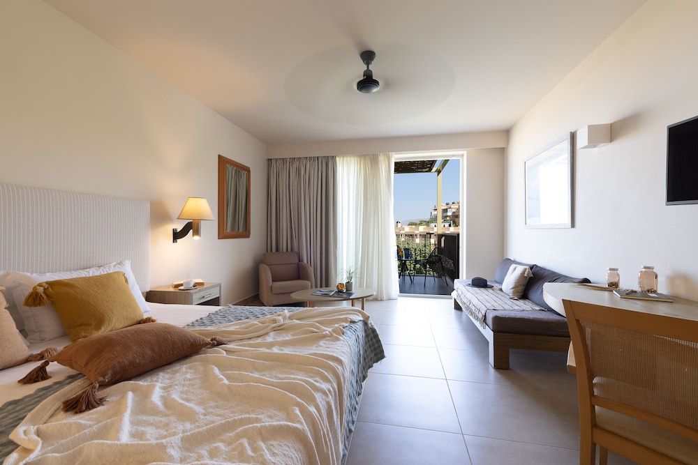 SUPERIOR, DOUBLE BED, PANORAMIC SEA VIEW