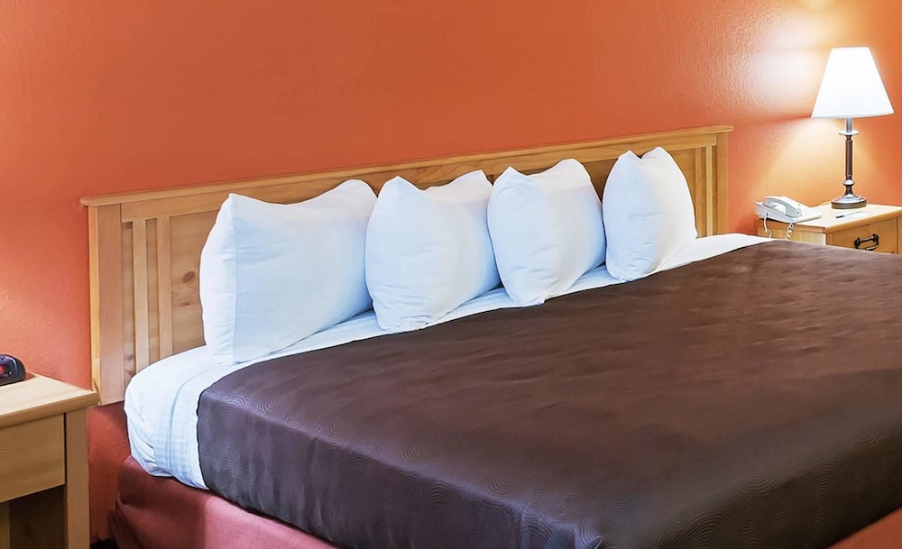 Americinn By Wyndham Sturgeon Bay 9/16