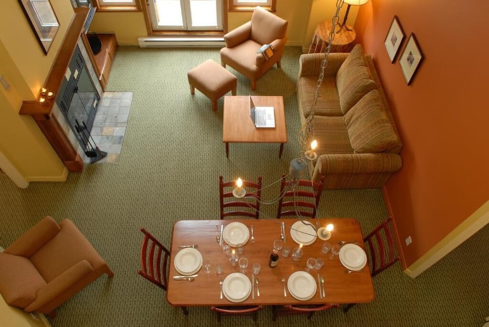 Place St Bernard Hotel Mont Tremblant 37/53