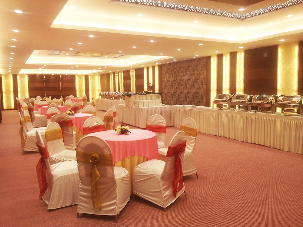 The Byke Suraj Plaza 53/64
