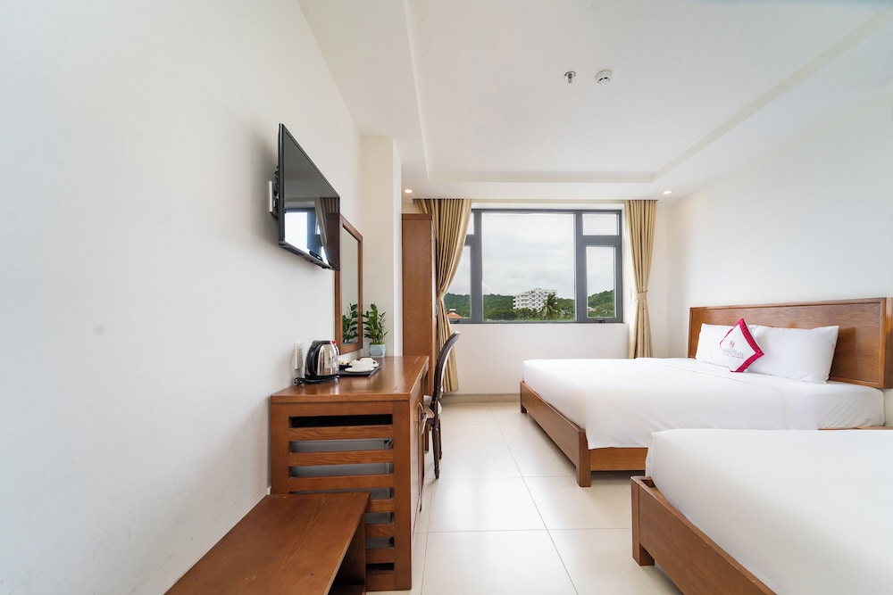 Homestead Seaview Phu Quoc Hotel 8/50