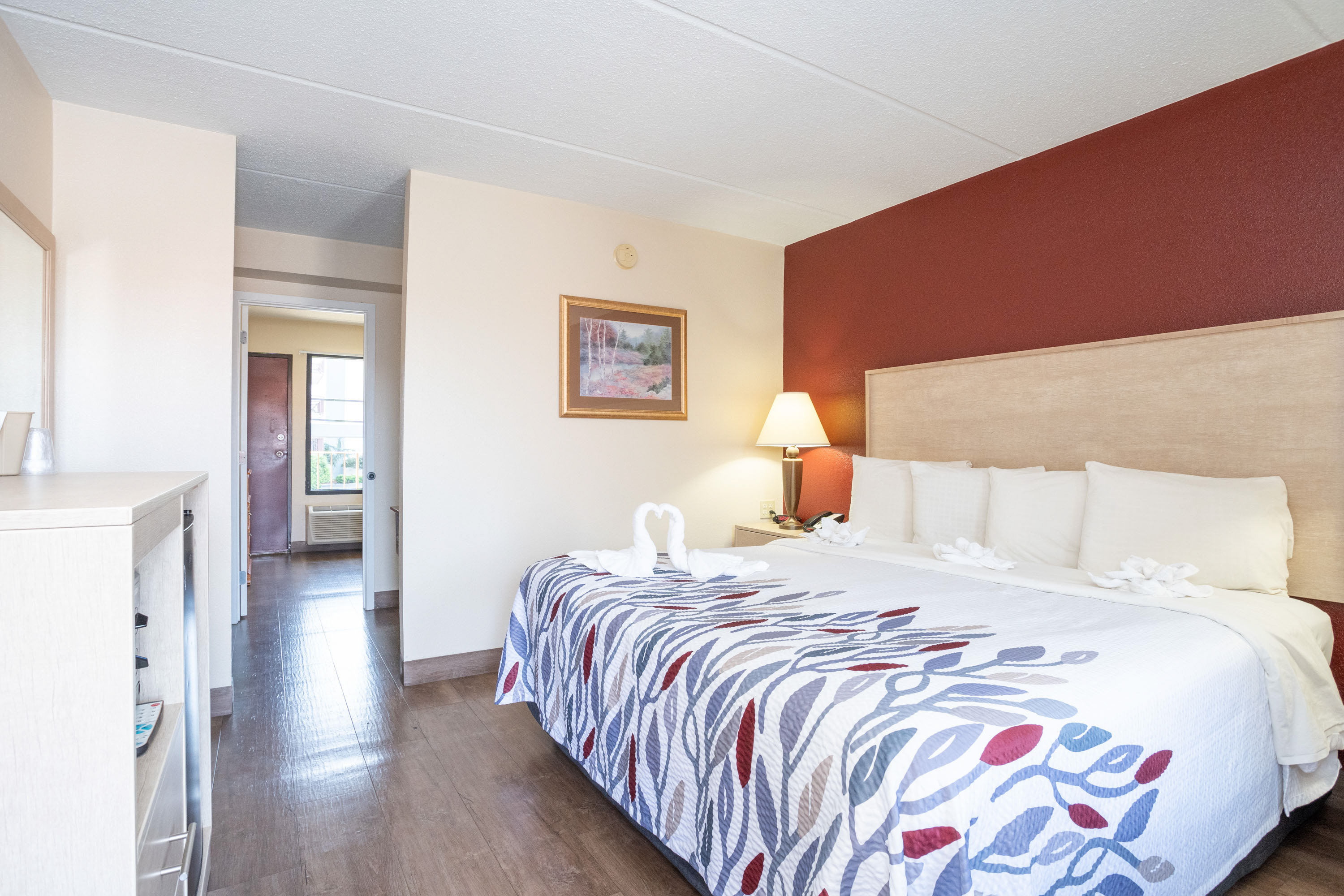 2 ROOMS, SUITE, KING BED, QUEEN BED