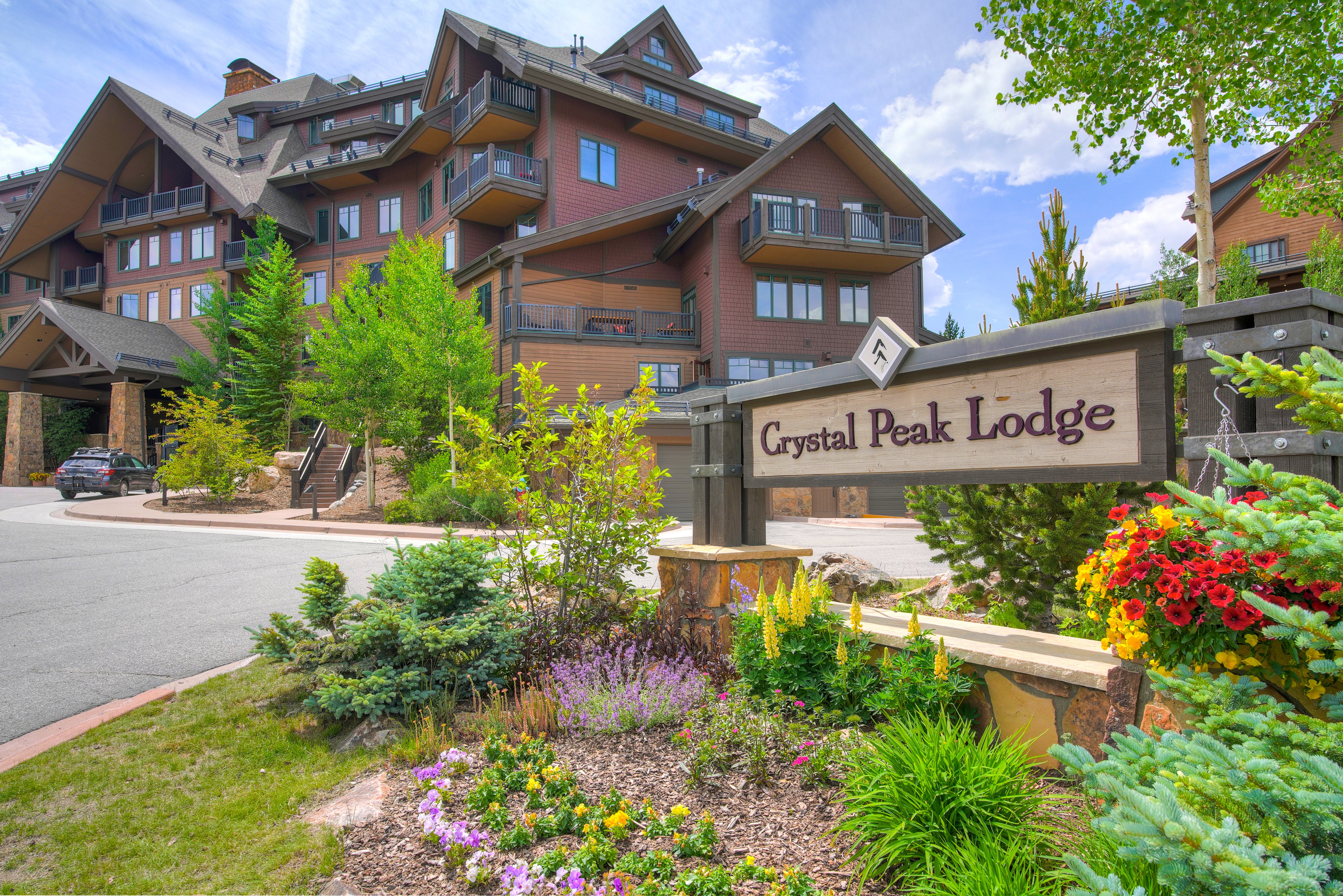 Crystal Peak Lodge 68/74