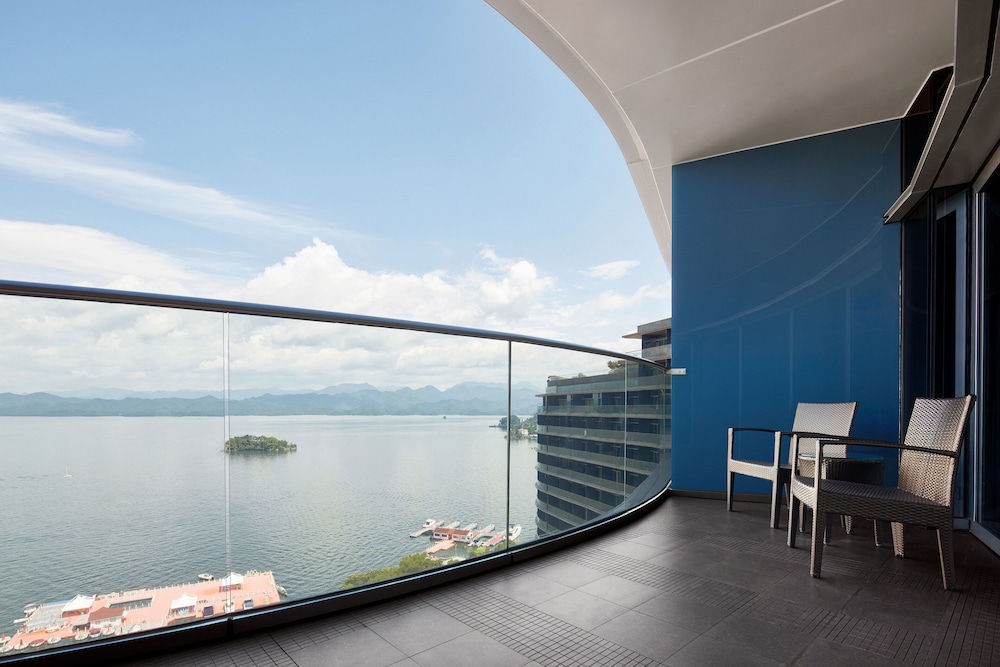 SHERATON QIANDAO LAKE RESORT 4/40