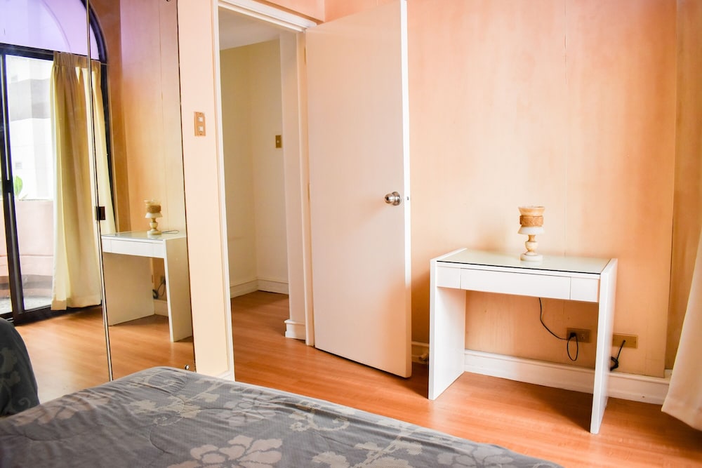 Sunette Tower Suites Makati City Center 49/75