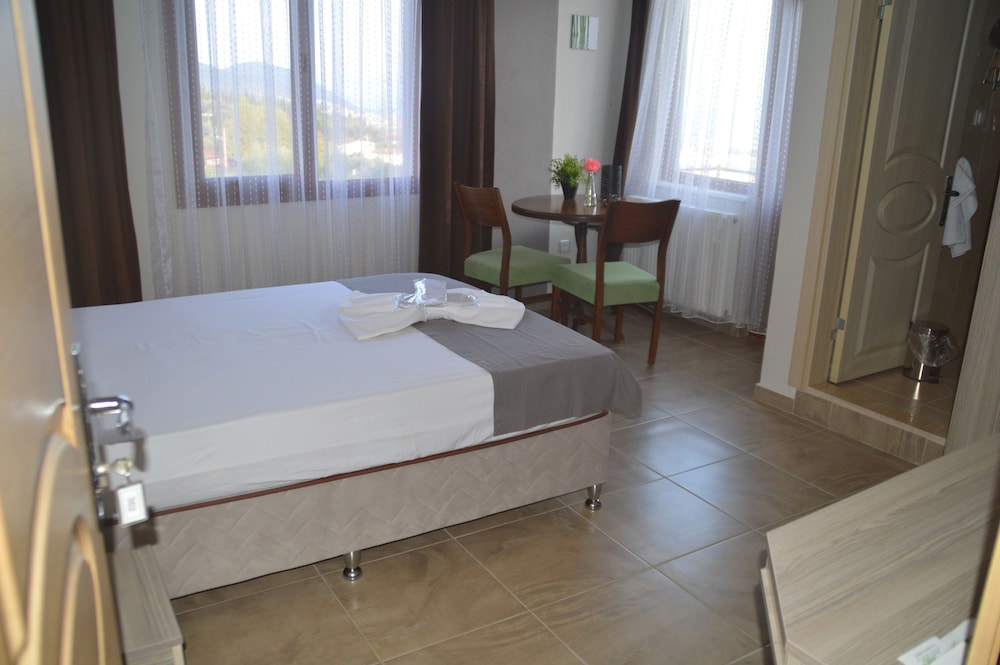 Hotel Hugo 9/35