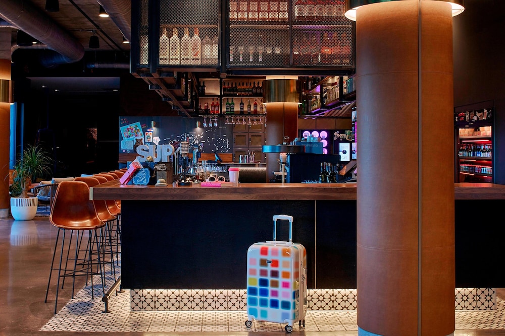 Moxy By Marriott Denver Cherry Creek 42/53