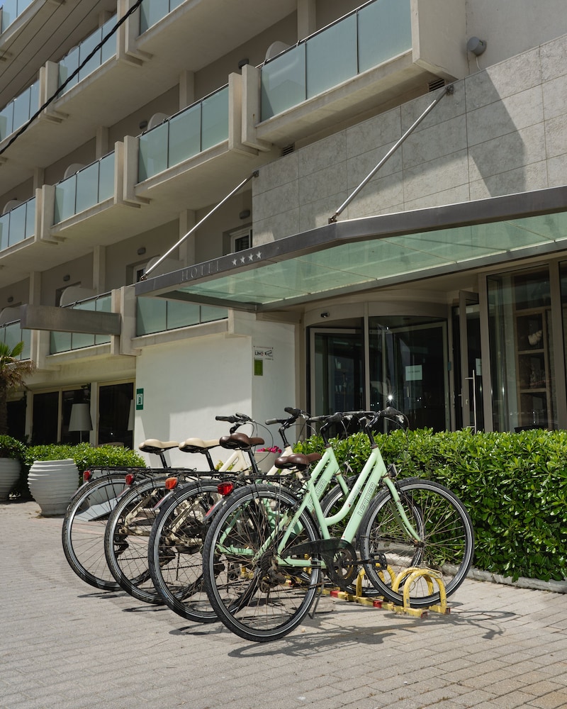 Golden Star City Resort 42/50