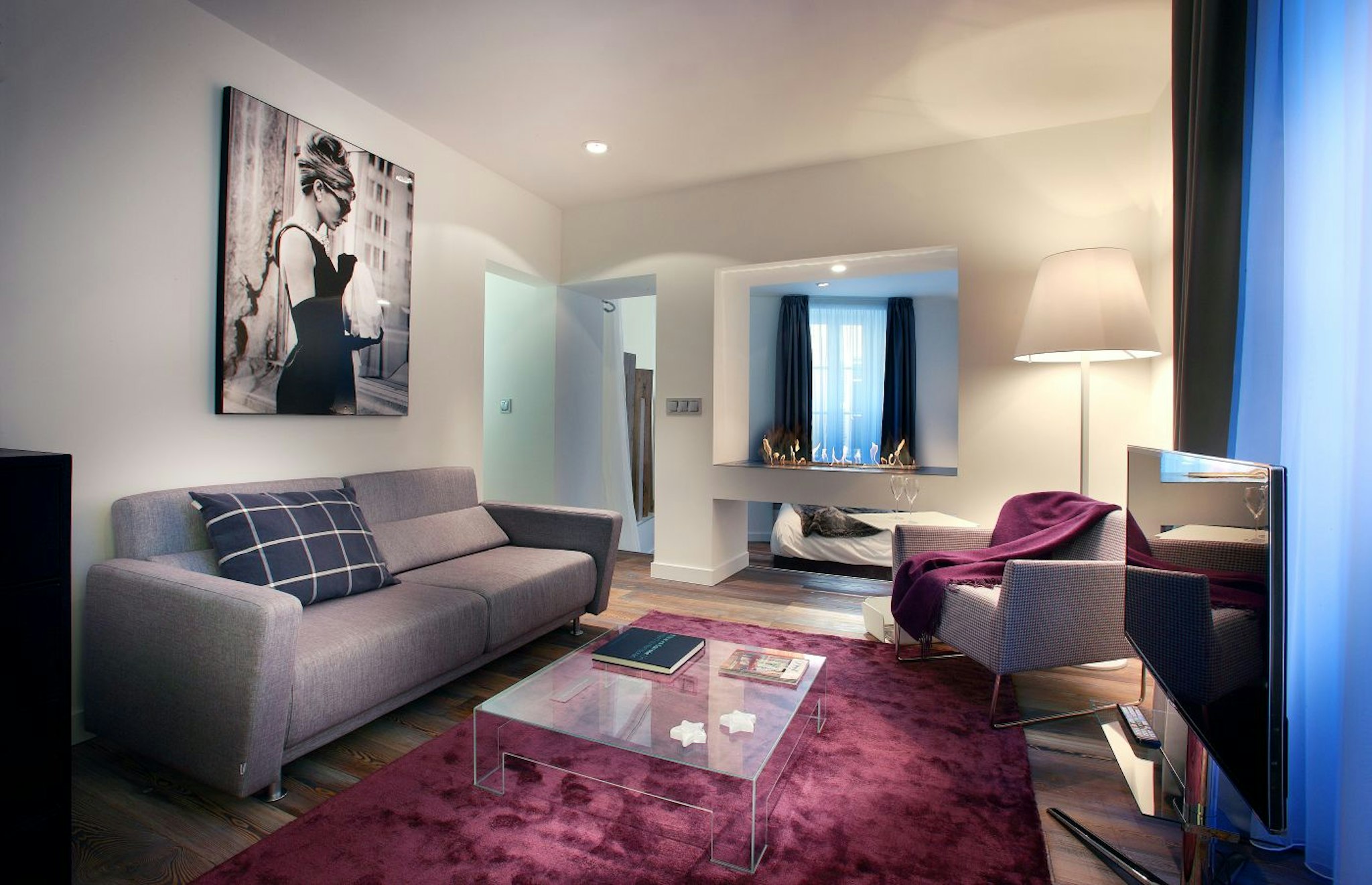 Petit Hotel Confidentiel 66/75