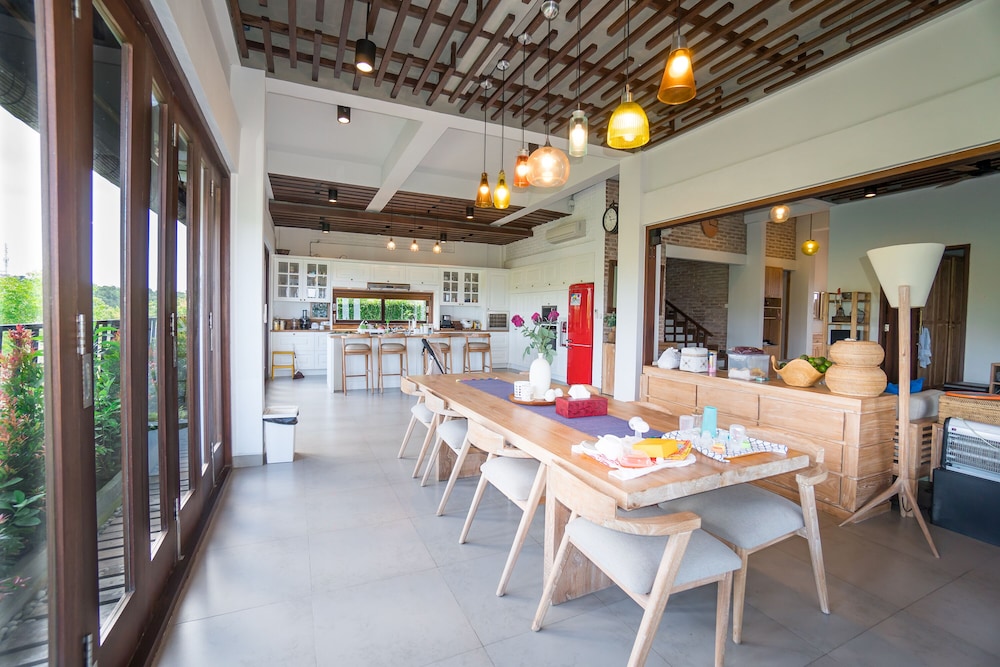 The Ocean Views Luxury Villas & Apartment by ZUZU 59/73