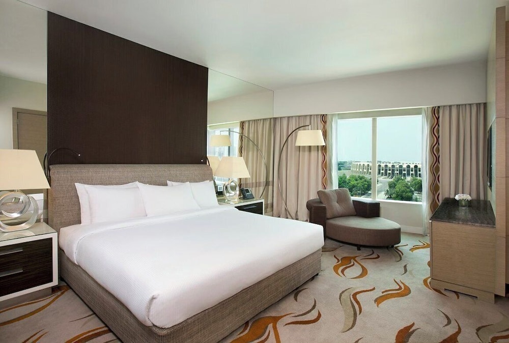 MILLENNIUM AL RAWDAH HOTEL (EX. MILLENNIUM CAPITAL GATE ABU DHABI) 23/70
