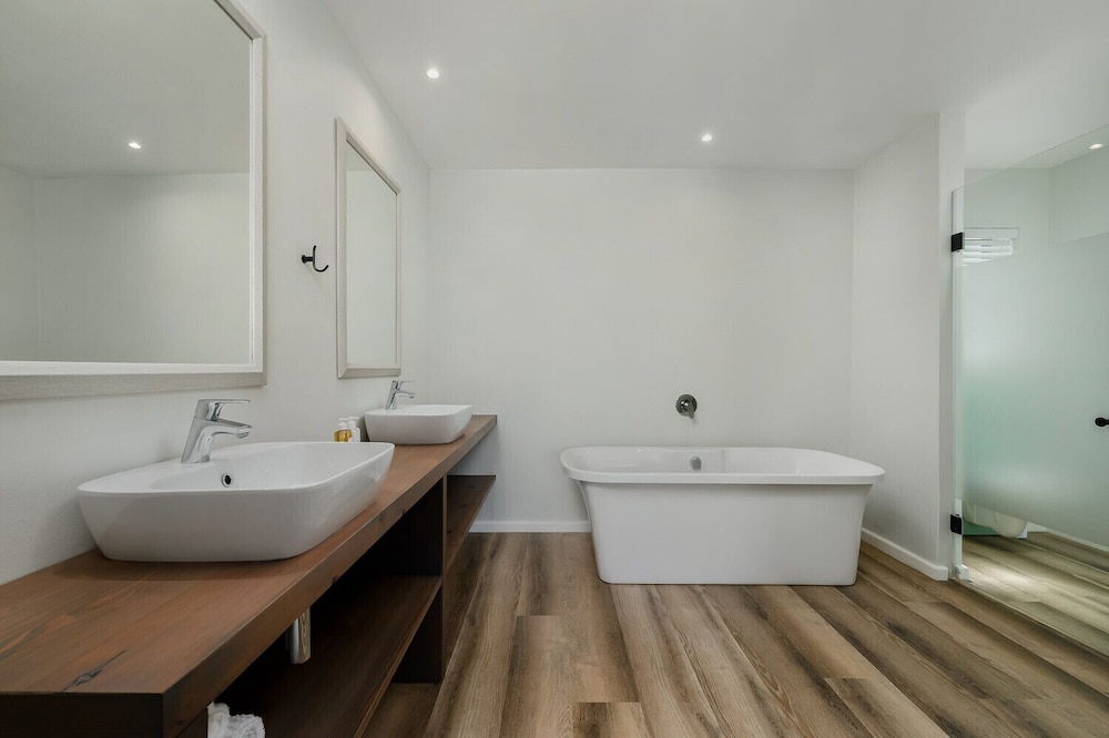 Paxton Luxury Apartments 15/35