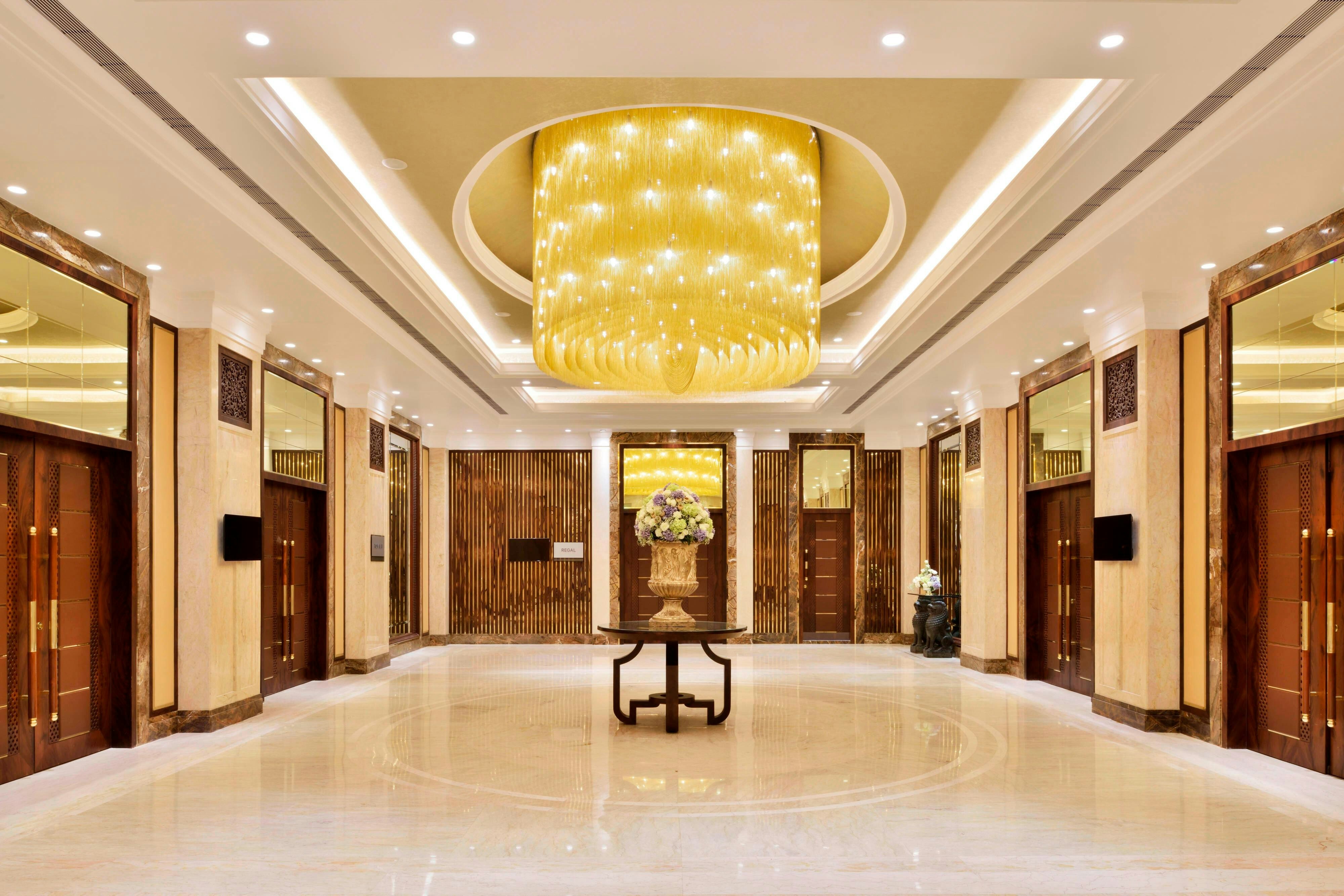 Sheraton Grand Pune Bund Garden Hotel 9/60